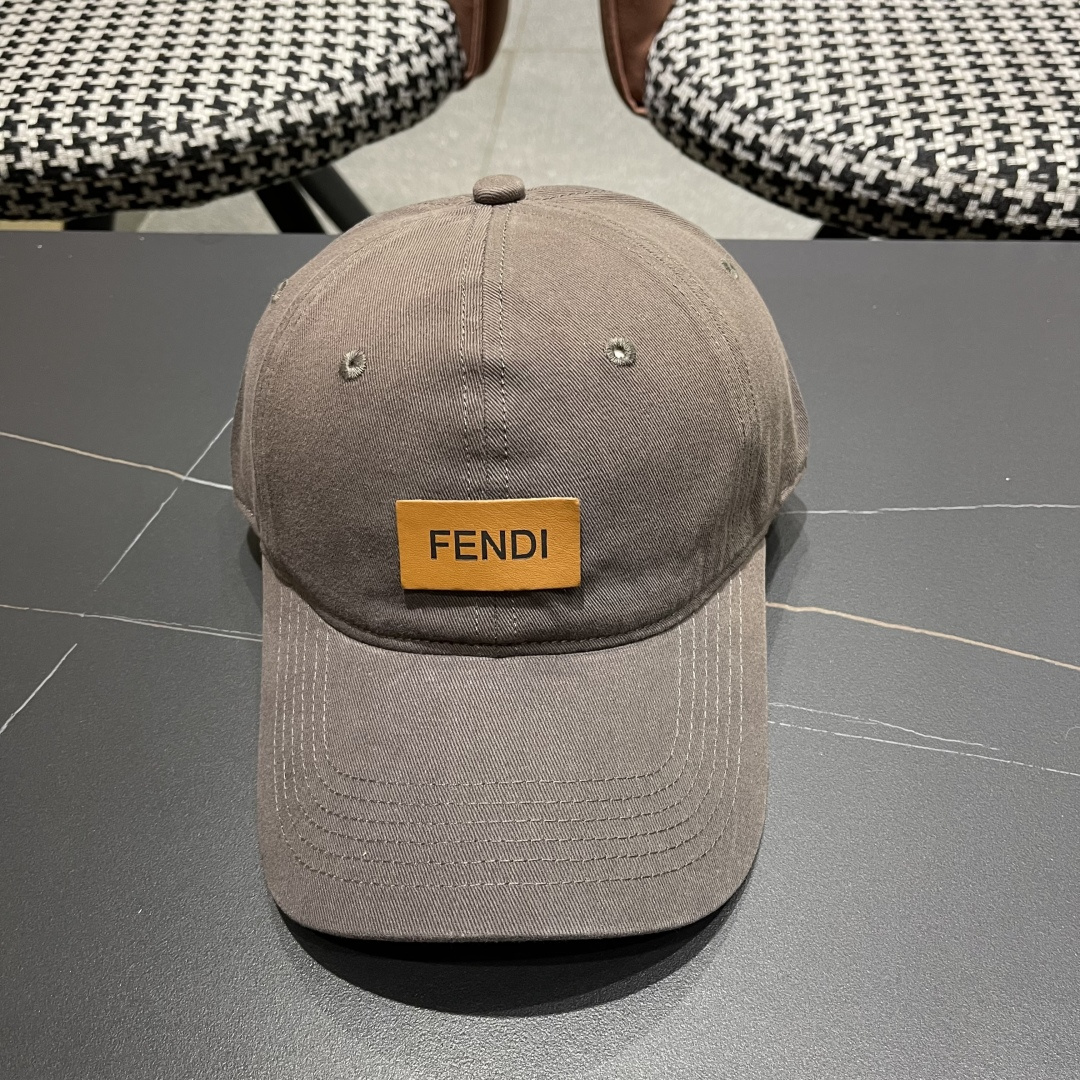  FENDI芬迪，2025新品棒球帽 代购版本！时尚潮流，高端做工！细节看实拍哦