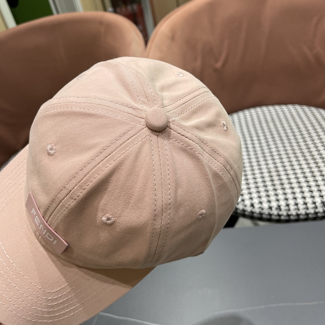  FENDI芬迪，2025新品棒球帽 代购版本！时尚潮流，高端做工！细节看实拍哦
