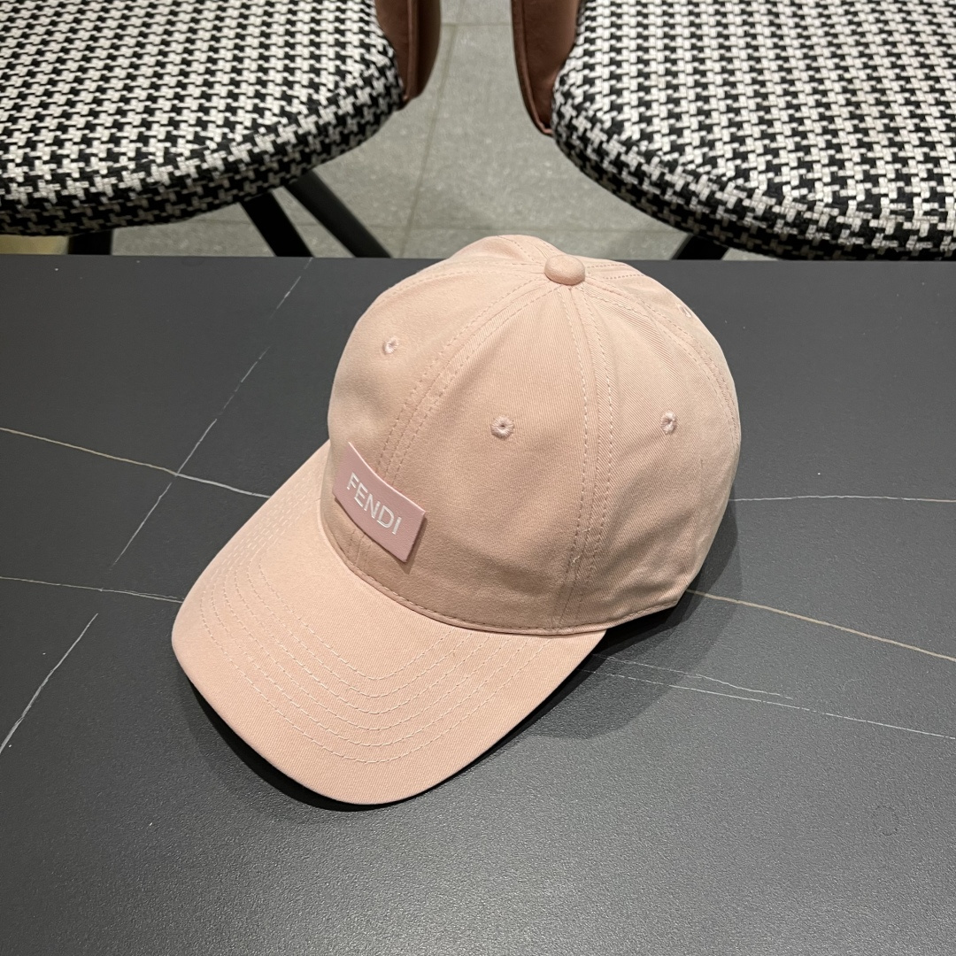  FENDI芬迪，2025新品棒球帽 代购版本！时尚潮流，高端做工！细节看实拍哦