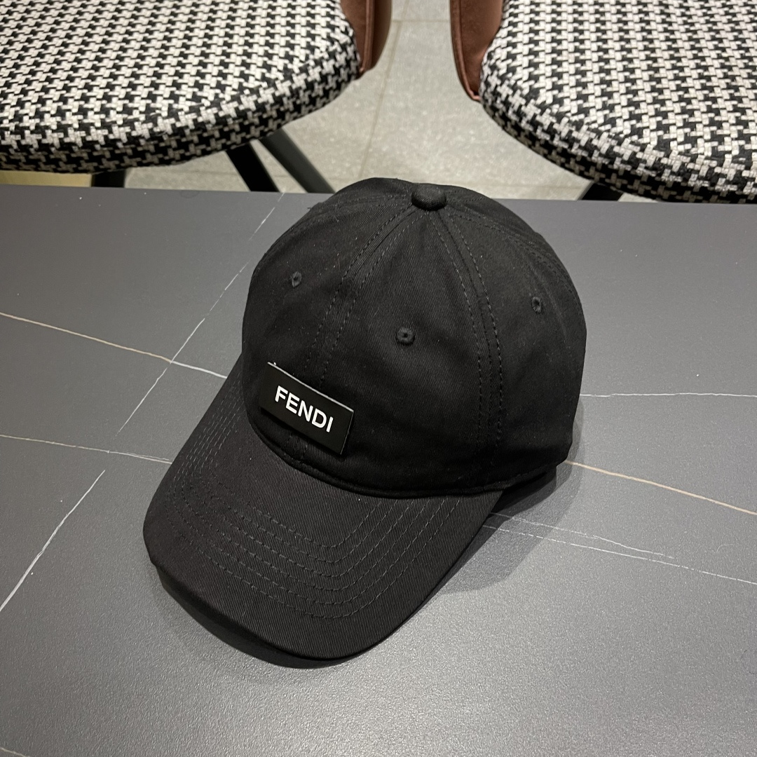  FENDI芬迪，2025新品棒球帽 代购版本！时尚潮流，高端做工！细节看实拍哦