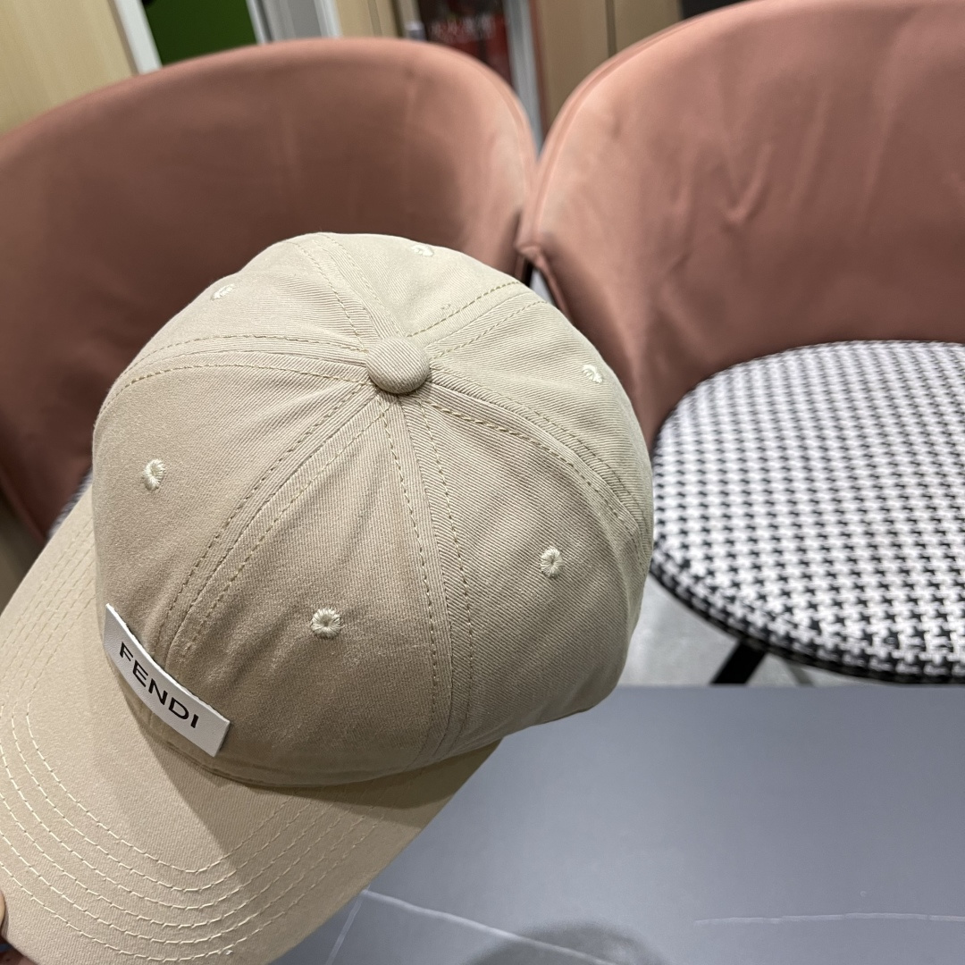  FENDI芬迪，2025新品棒球帽 代购版本！时尚潮流，高端做工！细节看实拍哦