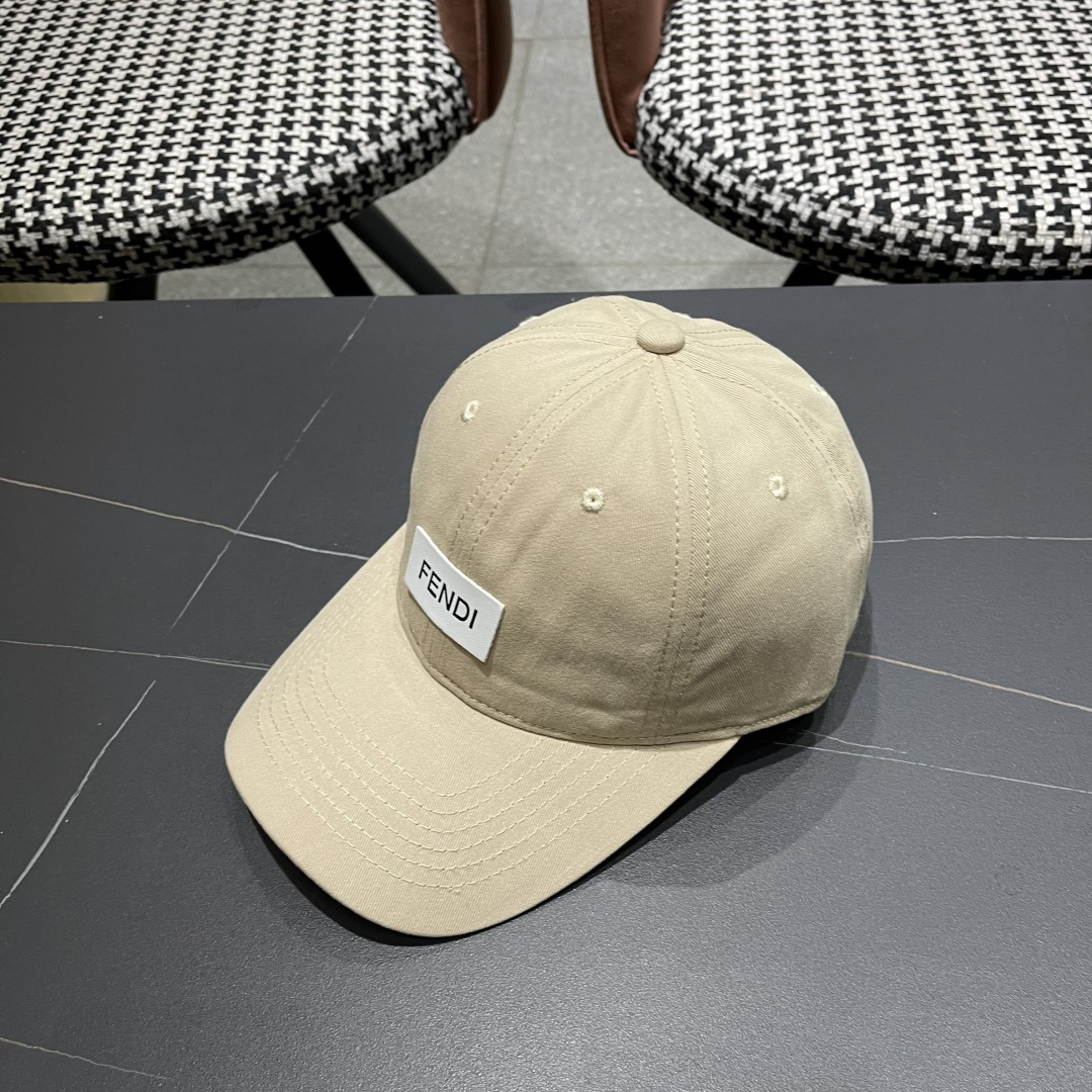  FENDI芬迪，2025新品棒球帽 代购版本！时尚潮流，高端做工！细节看实拍哦