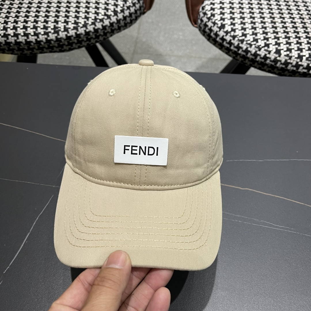 FENDI芬迪，2025新品棒球帽 代购版本！时尚潮流，高端做工！细节看实拍哦