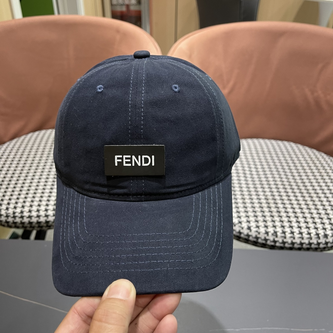  FENDI芬迪，2025新品棒球帽 代购版本！时尚潮流，高端做工！细节看实拍哦