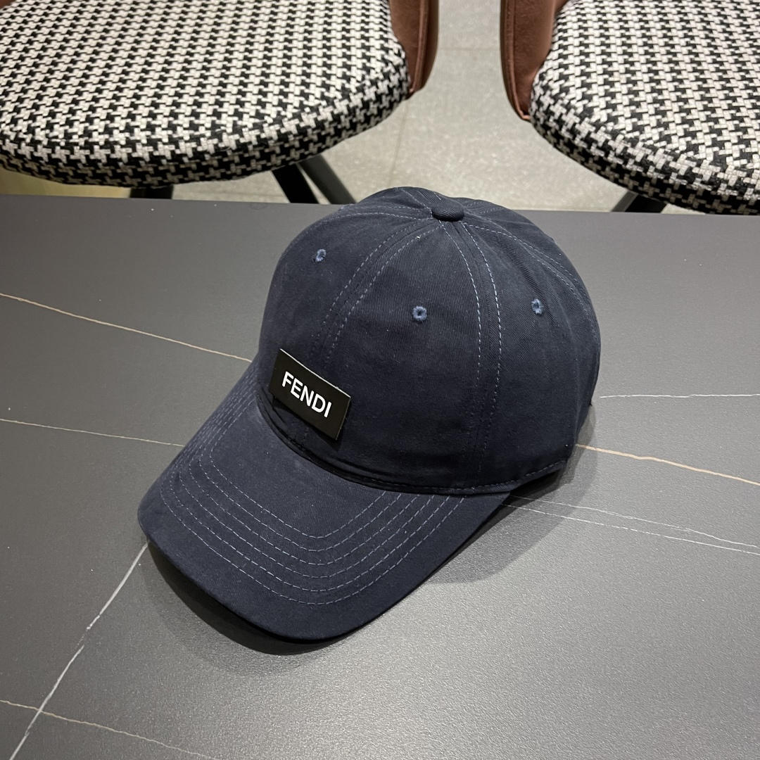  FENDI芬迪，2025新品棒球帽 代购版本！时尚潮流，高端做工！细节看实拍哦