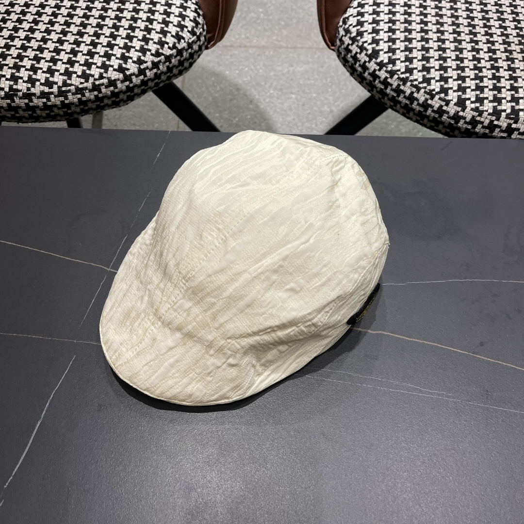  普拉达2025春夏轻薄透气前进帽时尚复古鸭舌帽
子休闲百搭复古帽子遮阳显脸小
