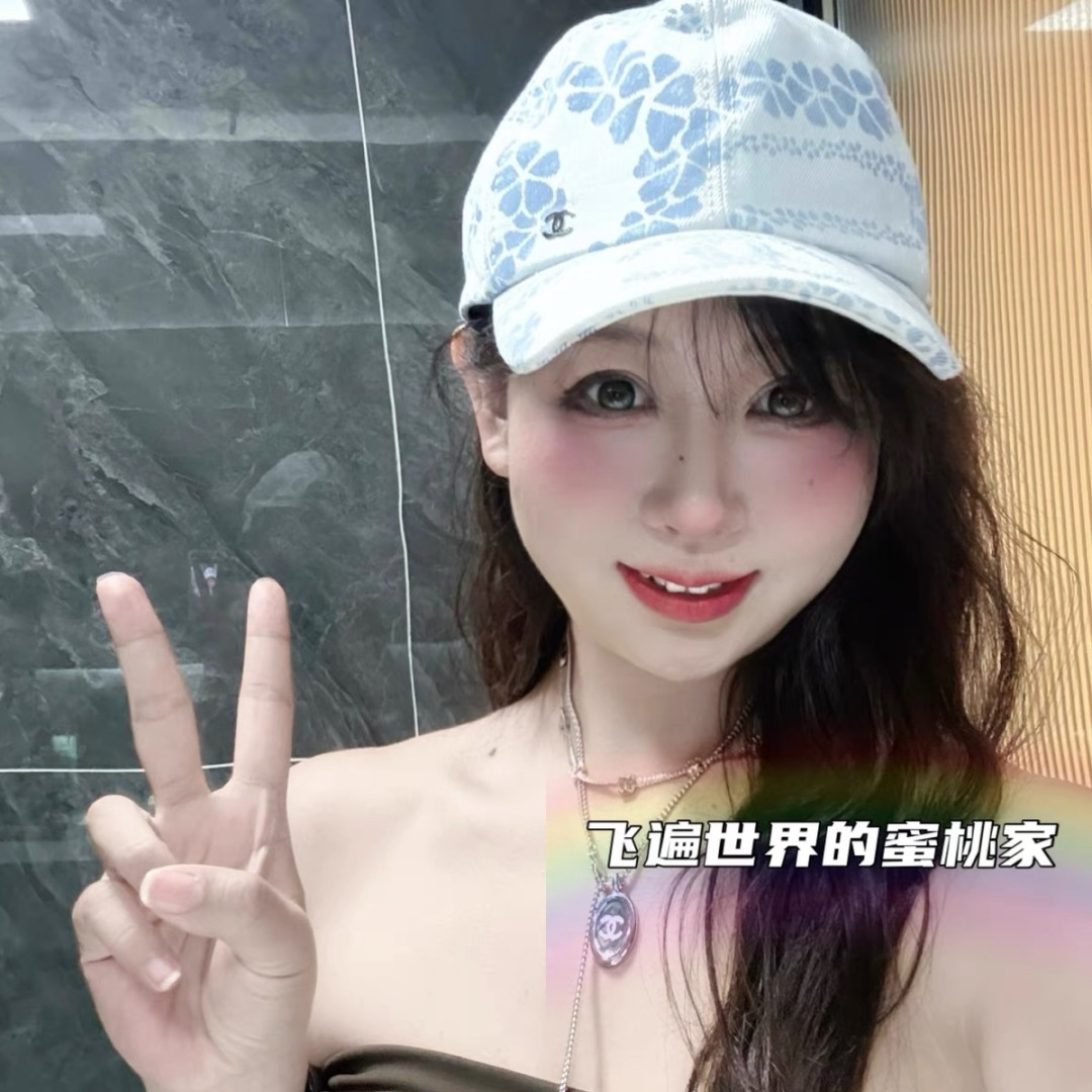 香奈儿CHANEL 新款做旧牛仔双c棒球帽鸭舌帽
时尚休闲设计 跑量新品