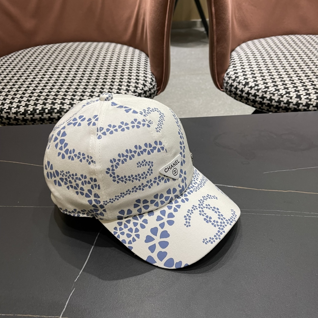香奈儿CHANEL 新款做旧牛仔双c棒球帽鸭舌帽
时尚休闲设计 跑量新品