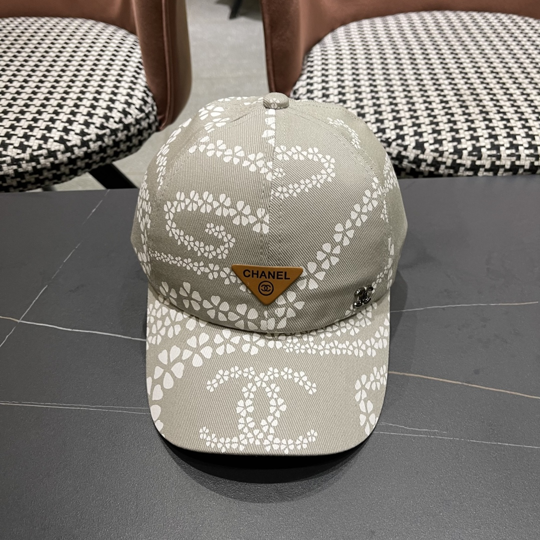 香奈儿CHANEL 新款做旧牛仔双c棒球帽鸭舌帽
时尚休闲设计 跑量新品