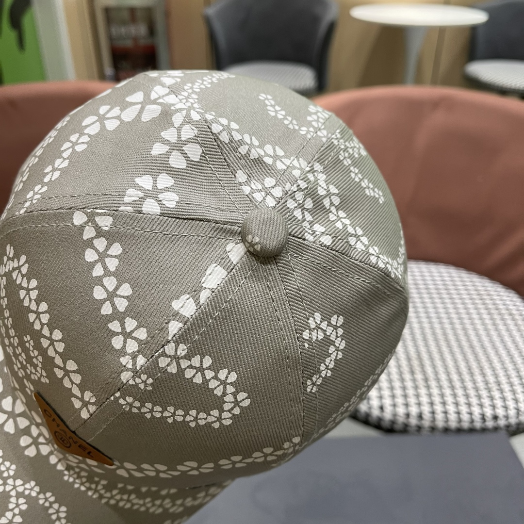 香奈儿CHANEL 新款做旧牛仔双c棒球帽鸭舌帽
时尚休闲设计 跑量新品