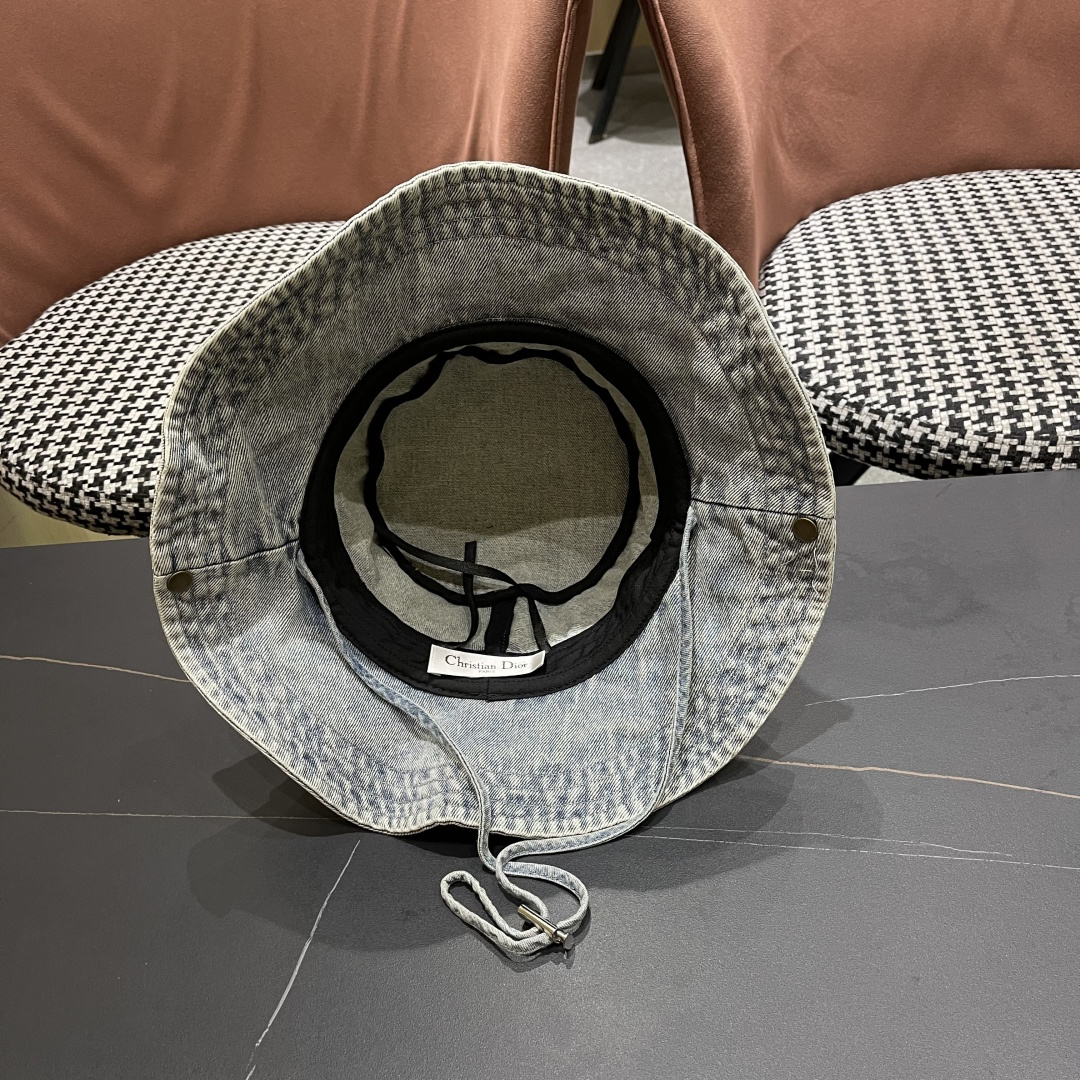  迪奥 韩版简约水洗牛仔渔夫帽男女春夏户外露
营登山帽遮阳大檐帽