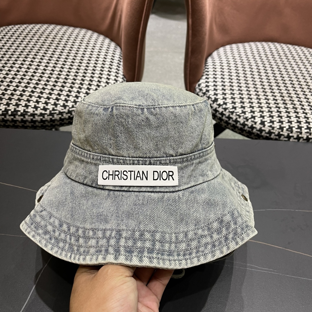  迪奥 韩版简约水洗牛仔渔夫帽男女春夏户外露
营登山帽遮阳大檐帽