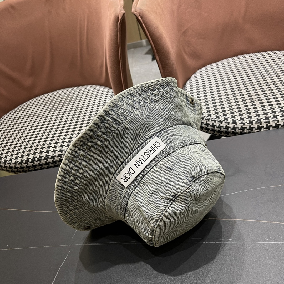  迪奥 韩版简约水洗牛仔渔夫帽男女春夏户外露
营登山帽遮阳大檐帽