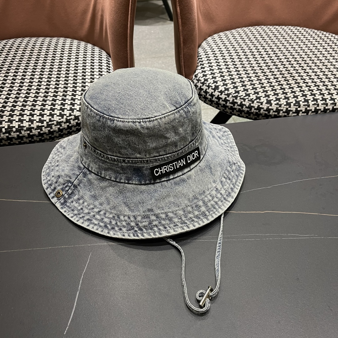  迪奥 韩版简约水洗牛仔渔夫帽男女春夏户外露
营登山帽遮阳大檐帽