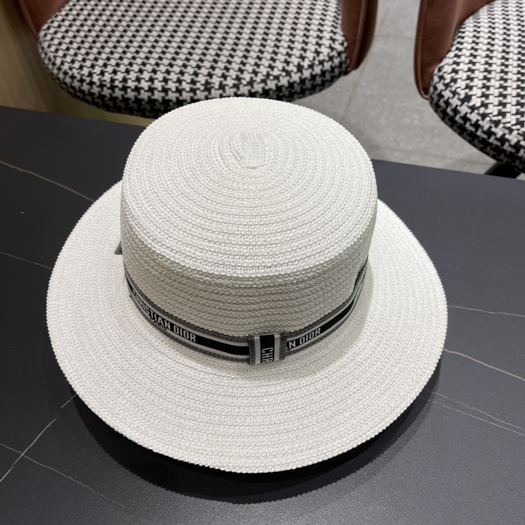  Dior迪奥 2025网红同款田园风拉菲草帽女复古镂空毛边大檐透气
网眼防晒沙滩帽潮