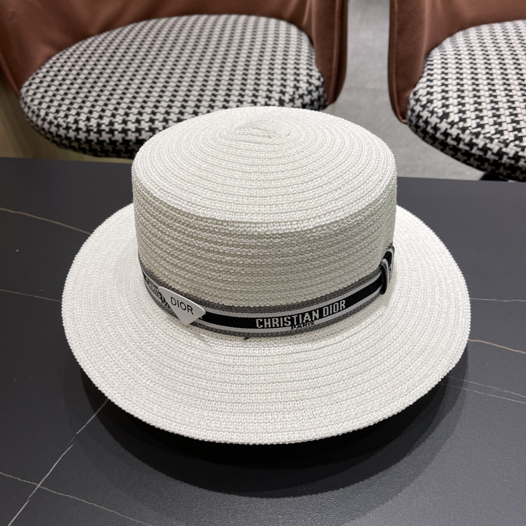  Dior迪奥 2025网红同款田园风拉菲草帽女复古镂空毛边大檐透气
网眼防晒沙滩帽潮
