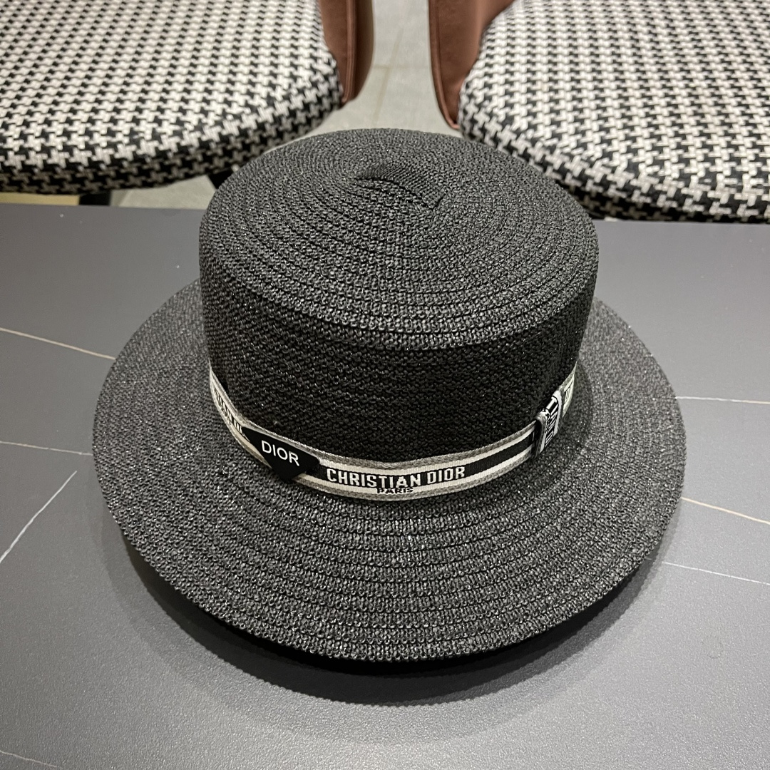  Dior迪奥 2025网红同款田园风拉菲草帽女复古镂空毛边大檐透气
网眼防晒沙滩帽潮