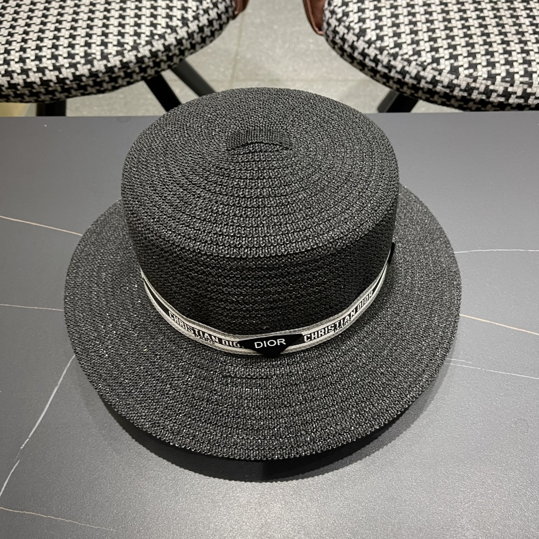  Dior迪奥 2025网红同款田园风拉菲草帽女复古镂空毛边大檐透气
网眼防晒沙滩帽潮