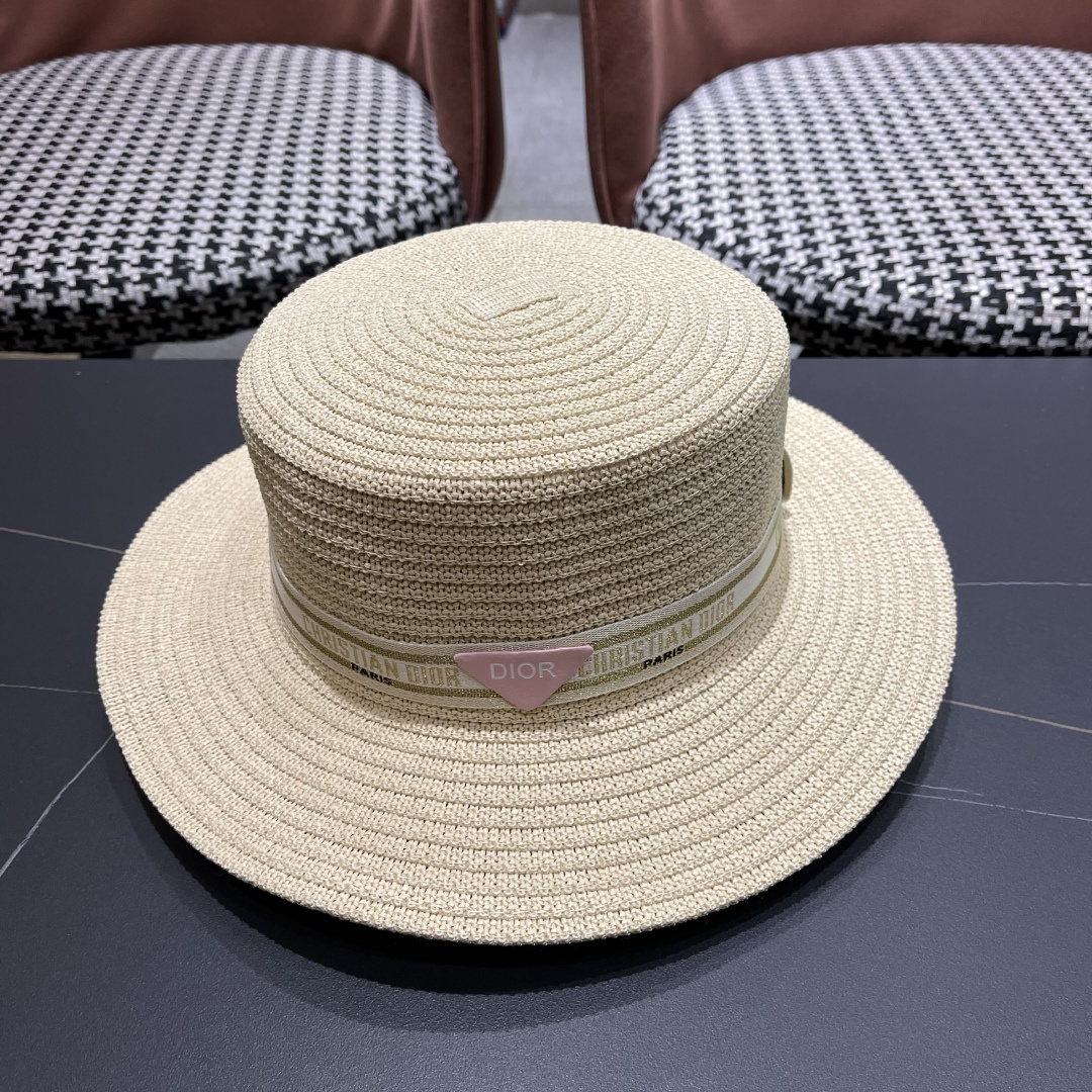  Dior迪奥 2025网红同款田园风拉菲草帽女复古镂空毛边大檐透气
网眼防晒沙滩帽潮