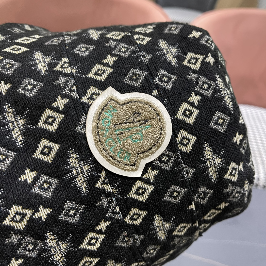  Moncler蒙口2025新款日系时尚简约不规则的渔夫帽女出游防紫外线太阳帽潮