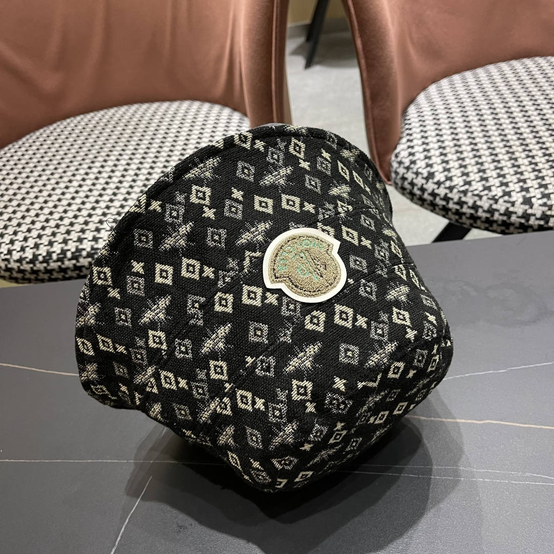  Moncler蒙口2025新款日系时尚简约不规则的渔夫帽女出游防紫外线太阳帽潮