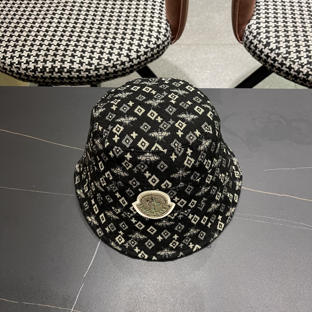  Moncler蒙口2025新款日系时尚简约不规则的渔夫帽女出游防紫外线太阳帽潮