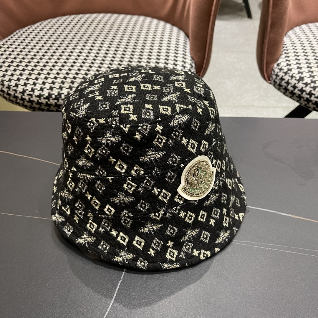  Moncler蒙口2025新款日系时尚简约不规则的渔夫帽女出游防紫外线太阳帽潮