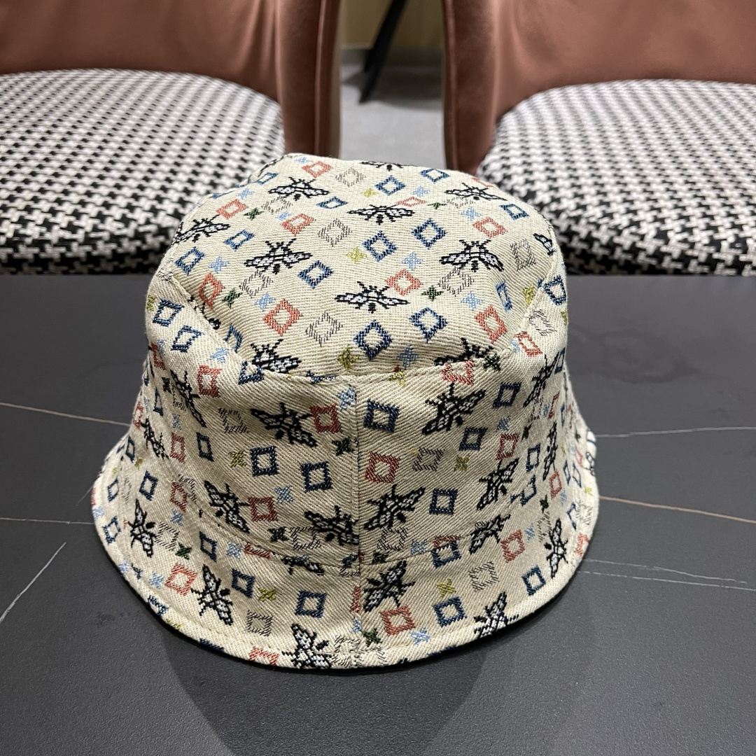  Moncler蒙口2025新款日系时尚简约不规则的渔夫帽女出游防紫外线太阳帽潮