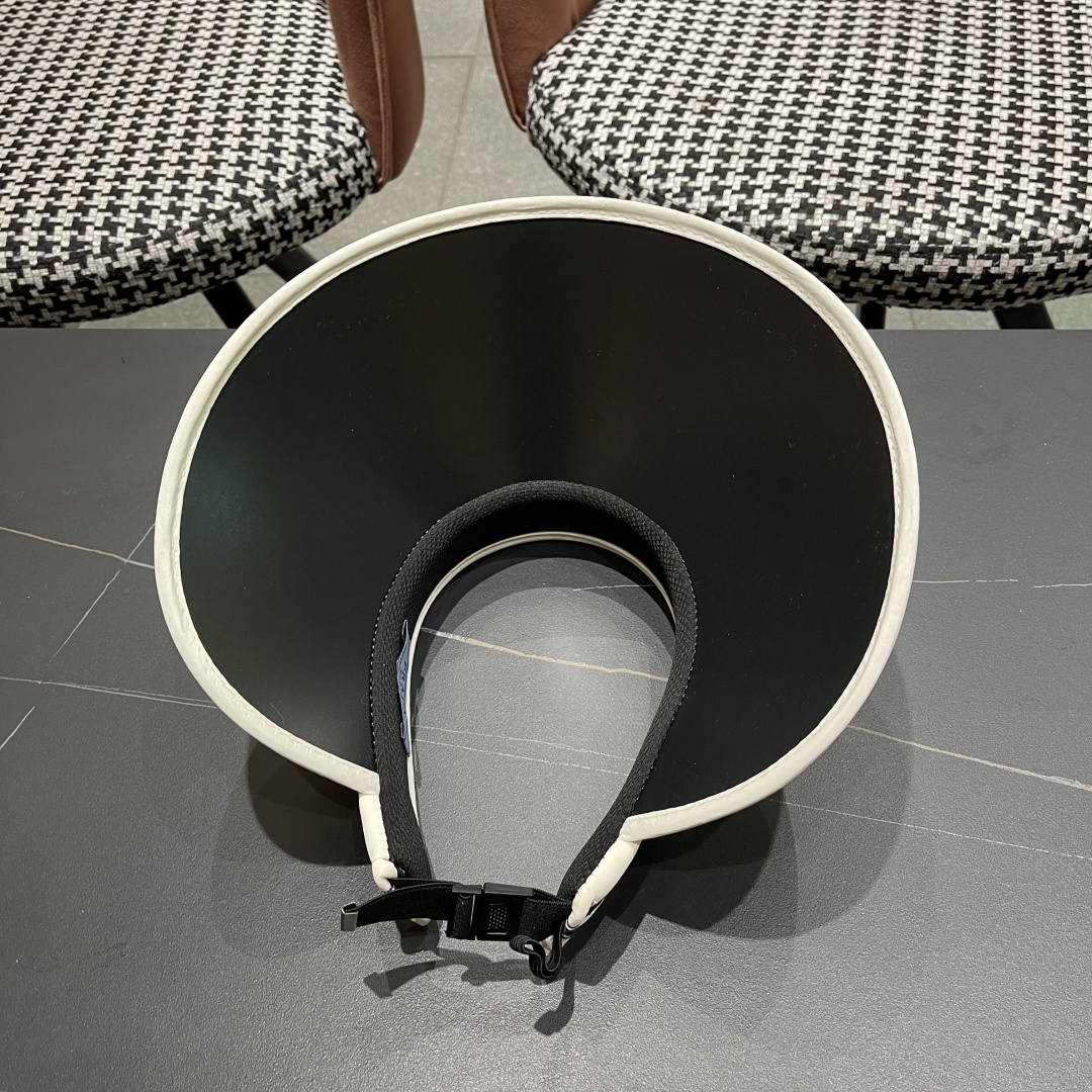  Prada普拉达 防晒帽子女夏季遮脸大帽檐空顶
遮阳帽骑车遮阳帽