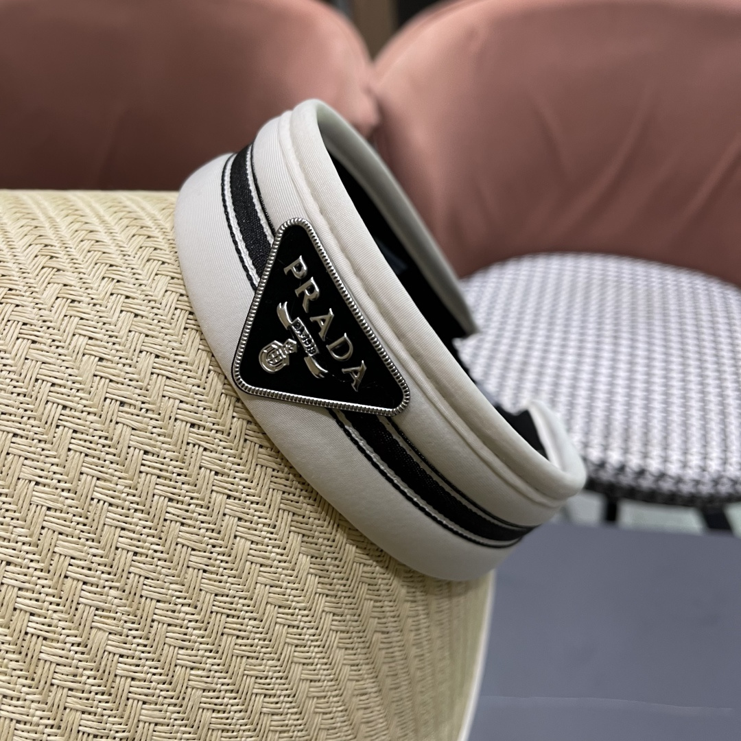  Prada普拉达 防晒帽子女夏季遮脸大帽檐空顶
遮阳帽骑车遮阳帽