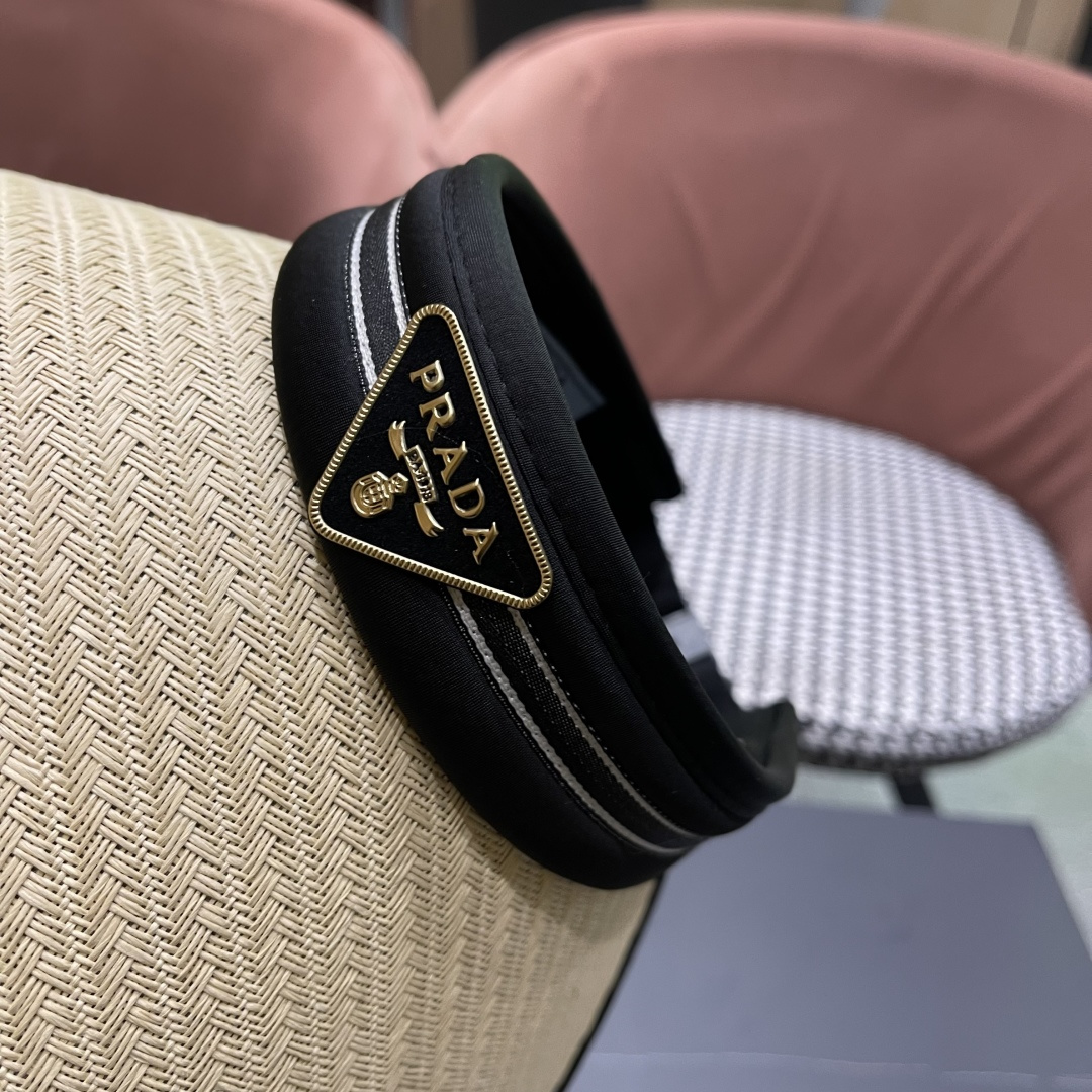  Prada普拉达 防晒帽子女夏季遮脸大帽檐空顶
遮阳帽骑车遮阳帽