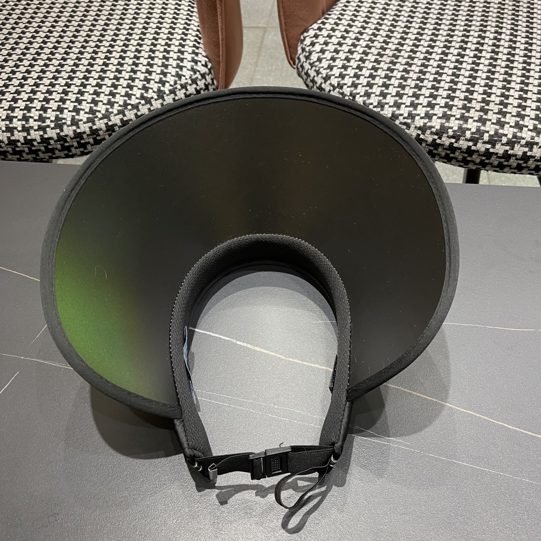  Prada普拉达 防晒帽子女夏季遮脸大帽檐空顶
遮阳帽骑车遮阳帽