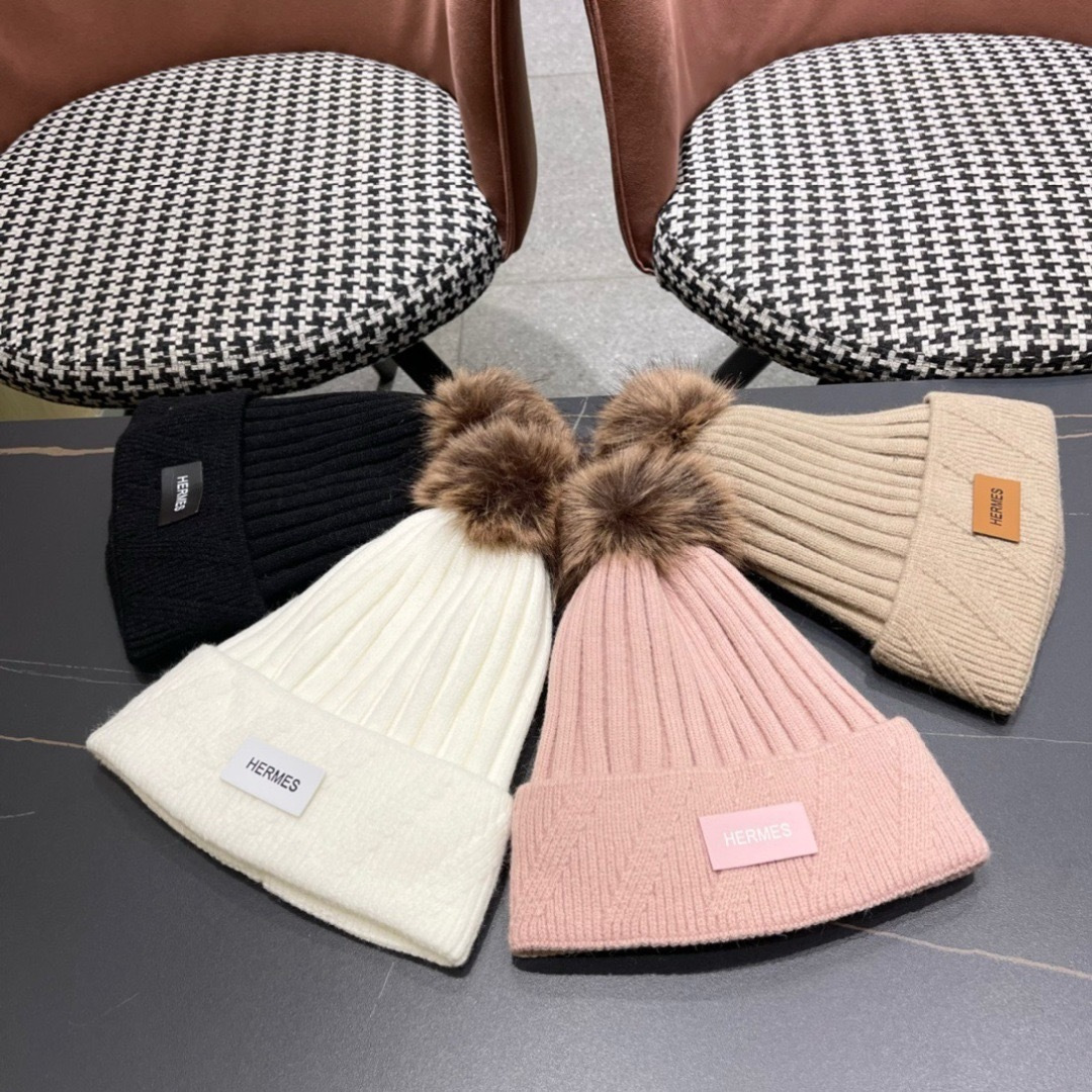 HERMES爱马仕 秋冬网红时尚博主推荐款毛线帽，小红书爆款，手感超柔软舒适的针织线帽，弹性极佳！