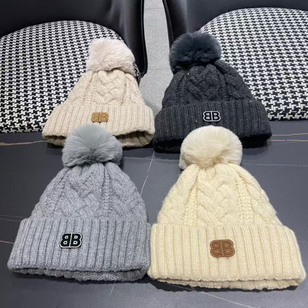  巴黎世家 秋冬新款大牌同款针织毛线帽均码，出街超好搭配！
