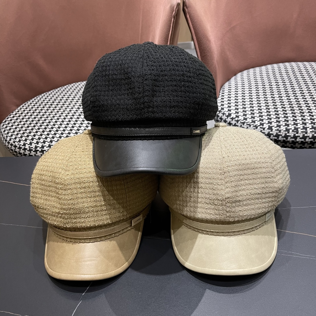  香奈儿2025新款时尚华夫格皮檐八角帽子女
秋季街头逛街简约时尚贝雷帽潮