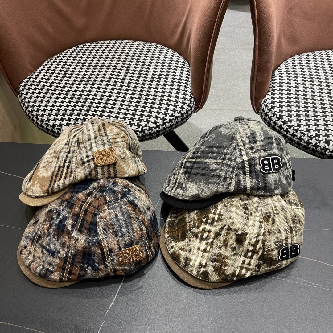  巴黎世家 复古格纹前进帽子女春秋款反戴贝雷帽显脸小做
旧风报童帽时尚百搭