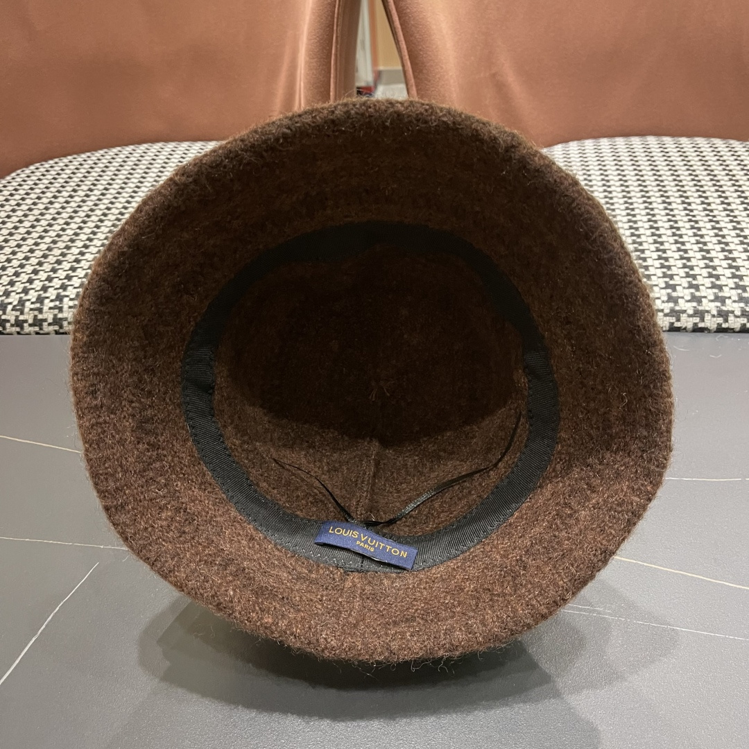  LV 路易威登👑毛茸茸爆款渔夫帽子女秋冬季显脸小，渔夫水桶帽冬款保暖盆帽