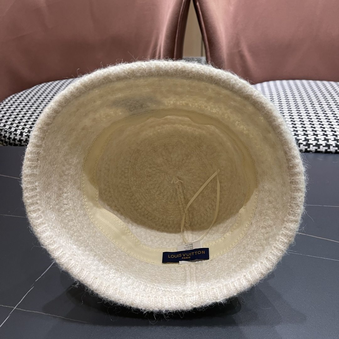  LV 路易威登👑毛茸茸爆款渔夫帽子女秋冬季显脸小，渔夫水桶帽冬款保暖盆帽