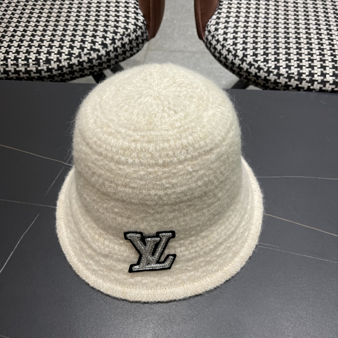  LV 路易威登👑毛茸茸爆款渔夫帽子女秋冬季显脸小，渔夫水桶帽冬款保暖盆帽