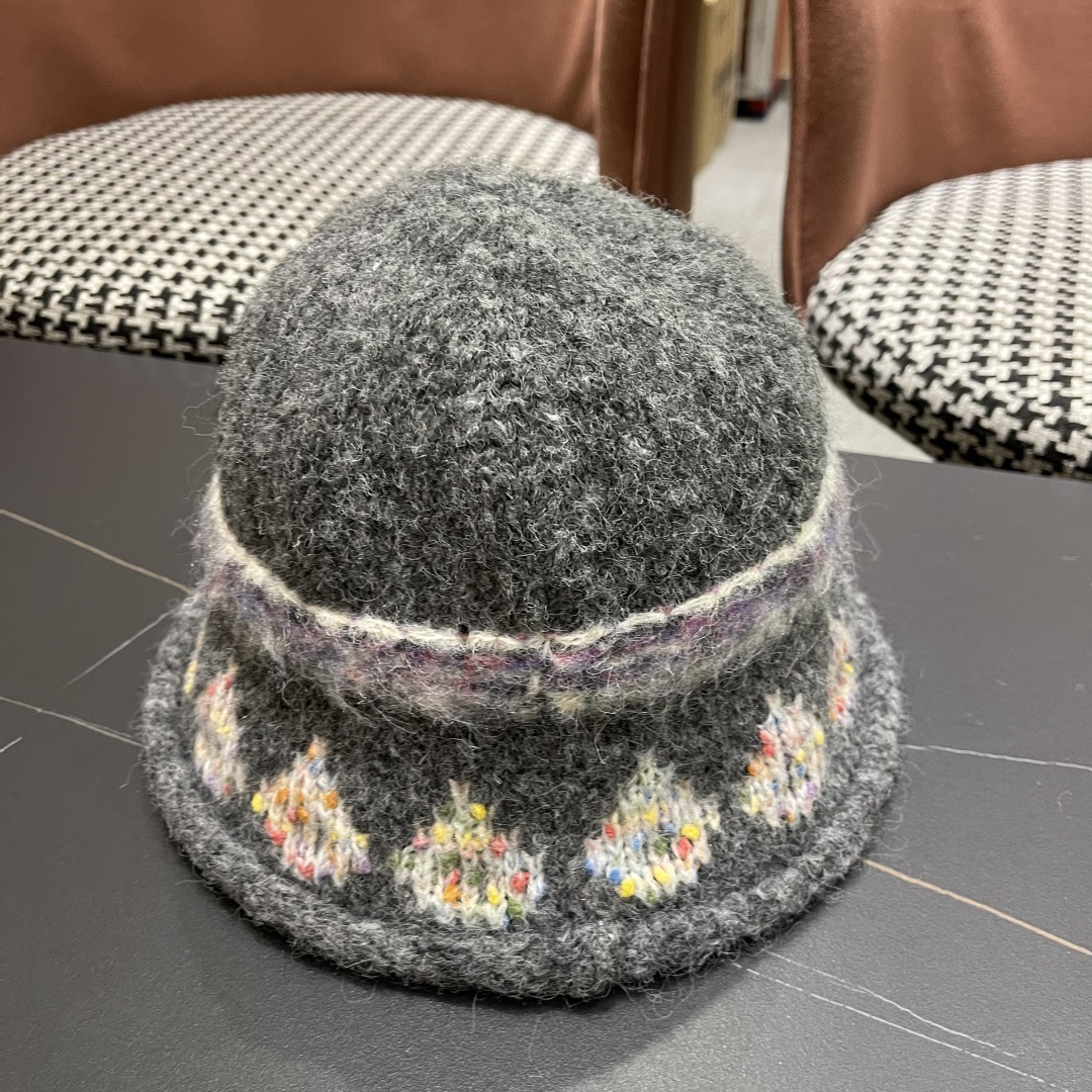  BALENCIAGA巴黎世家韩国渔夫帽女生秋冬新款复古彩色提花针织帽小众高级感保暖盆帽潮