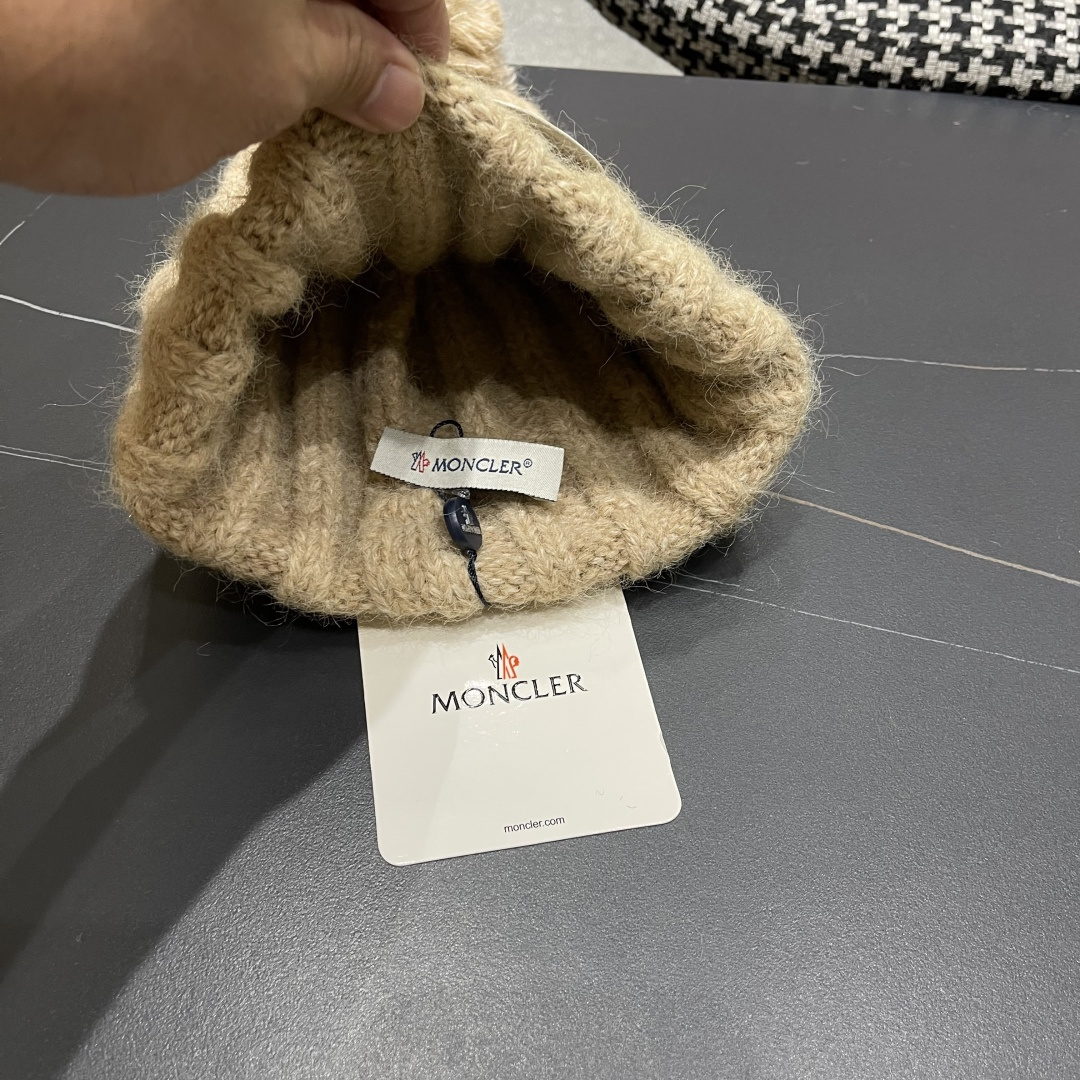  蒙口Moncler盟可睐💥官网经典针织帽，原单复刻.非常柔软亲肤，弹性很好💓有质感又非常百搭的款式~保