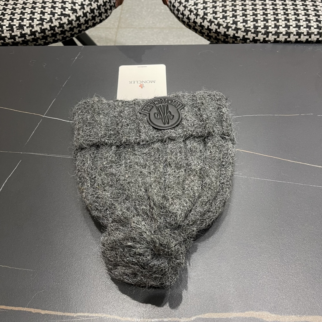  蒙口Moncler盟可睐💥官网经典针织帽，原单复刻.非常柔软亲肤，弹性很好💓有质感又非常百搭的款式~保