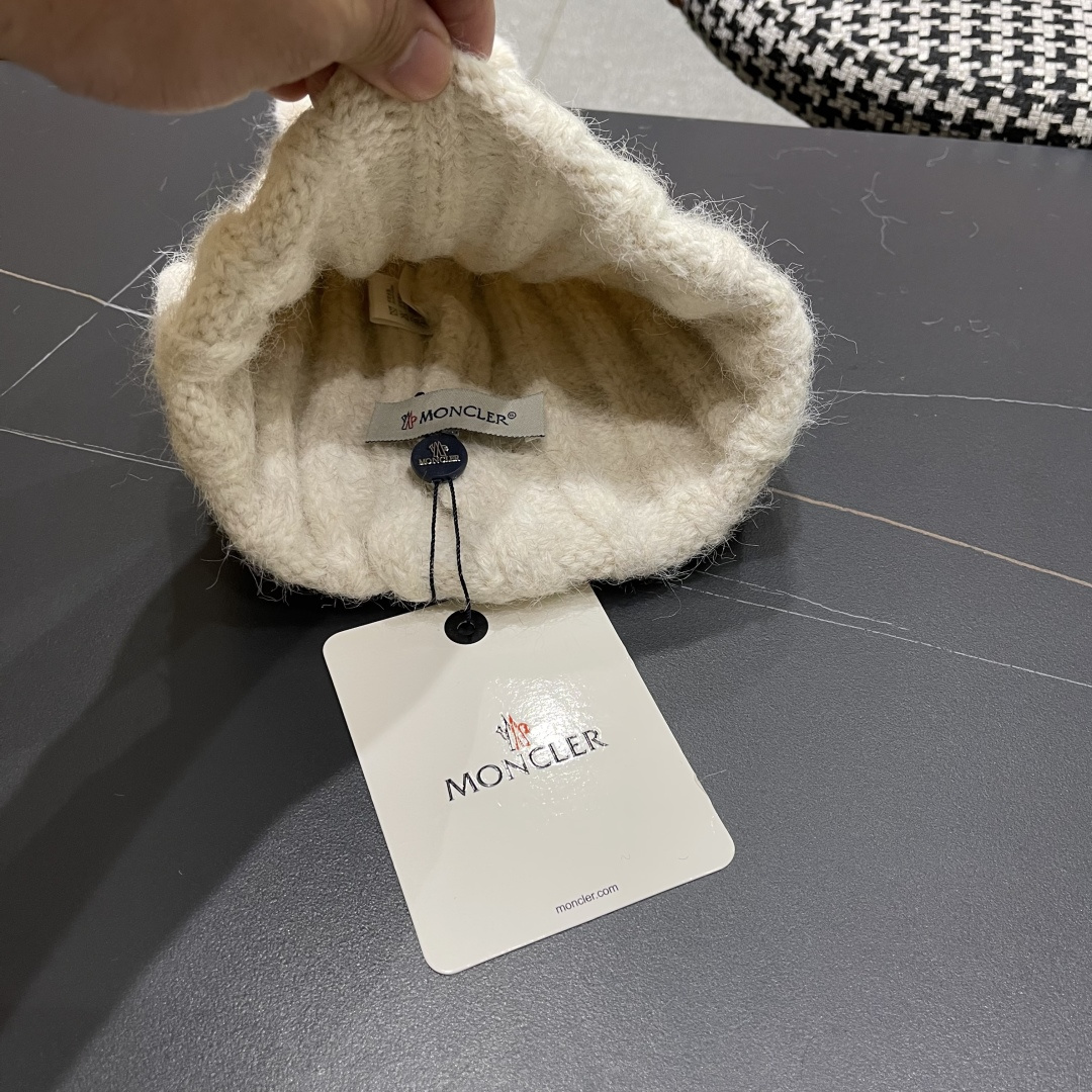  蒙口Moncler盟可睐💥官网经典针织帽，原单复刻.非常柔软亲肤，弹性很好💓有质感又非常百搭的款式~保