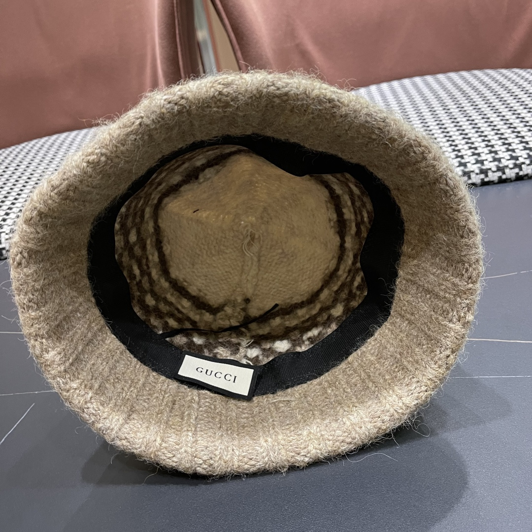  古奇渔夫帽♥️GUCCI 冬季加厚费尔岛风针织渔夫帽子女2025秋复古宽
檐显脸小保暖盆帽潮