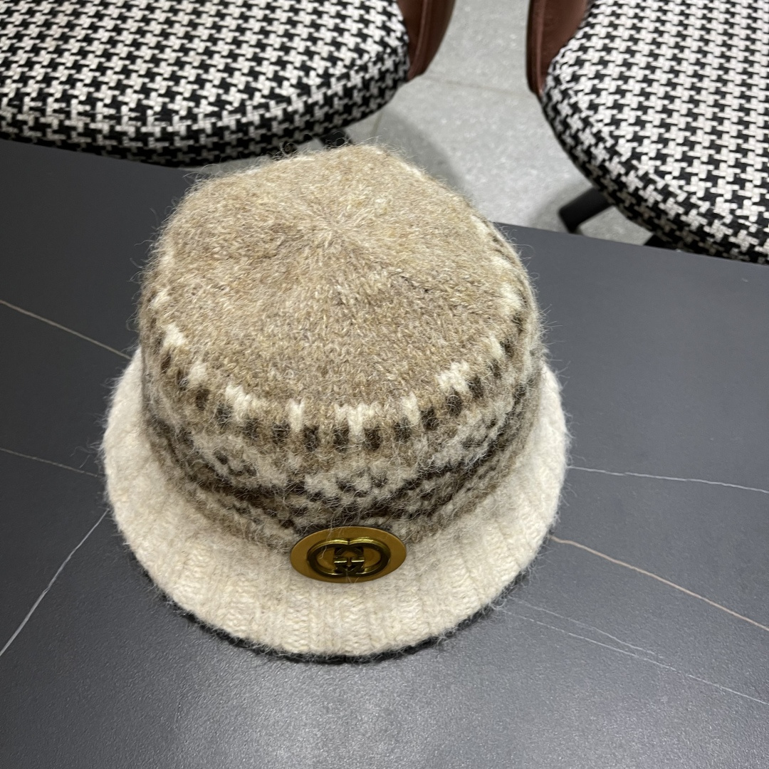  古奇渔夫帽♥️GUCCI 冬季加厚费尔岛风针织渔夫帽子女2025秋复古宽
檐显脸小保暖盆帽潮
