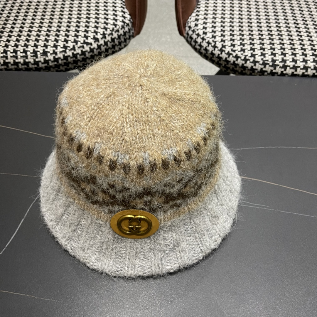  古奇渔夫帽♥️GUCCI 冬季加厚费尔岛风针织渔夫帽子女2025秋复古宽
檐显脸小保暖盆帽潮