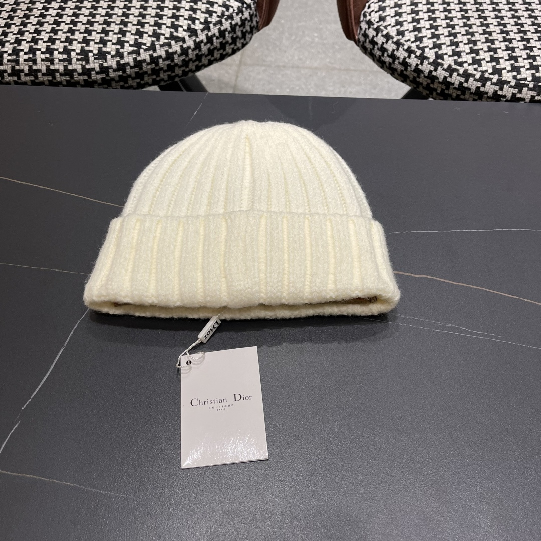  DIOR迪奥针织帽子女冬季复古百搭显脸小毛线帽保暖冷帽