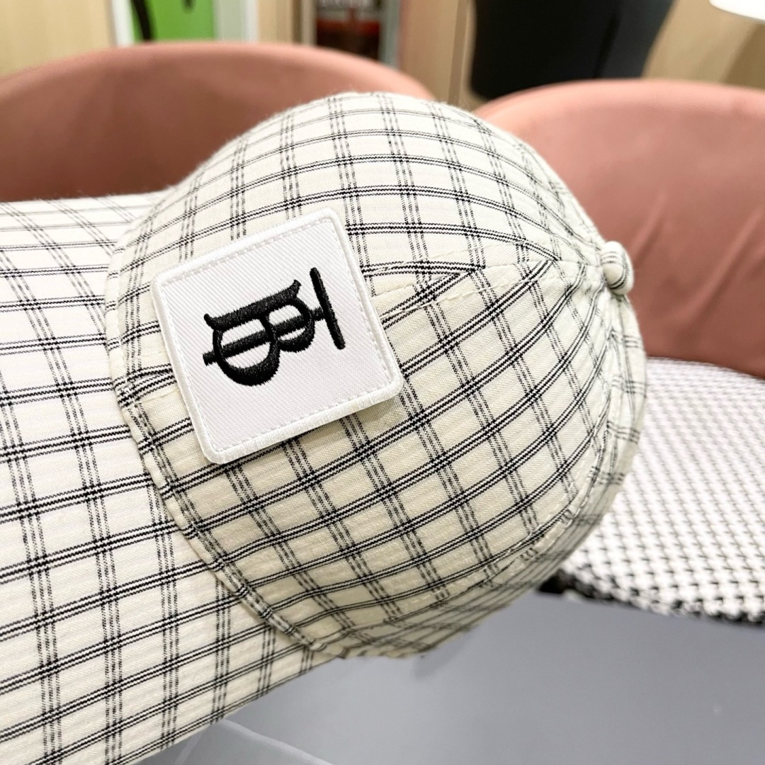 【巴宝莉BURBERRY】男女同款英伦风经典格子棒球帽2025新款棉麻鸭舌帽遮阳透气品脸小