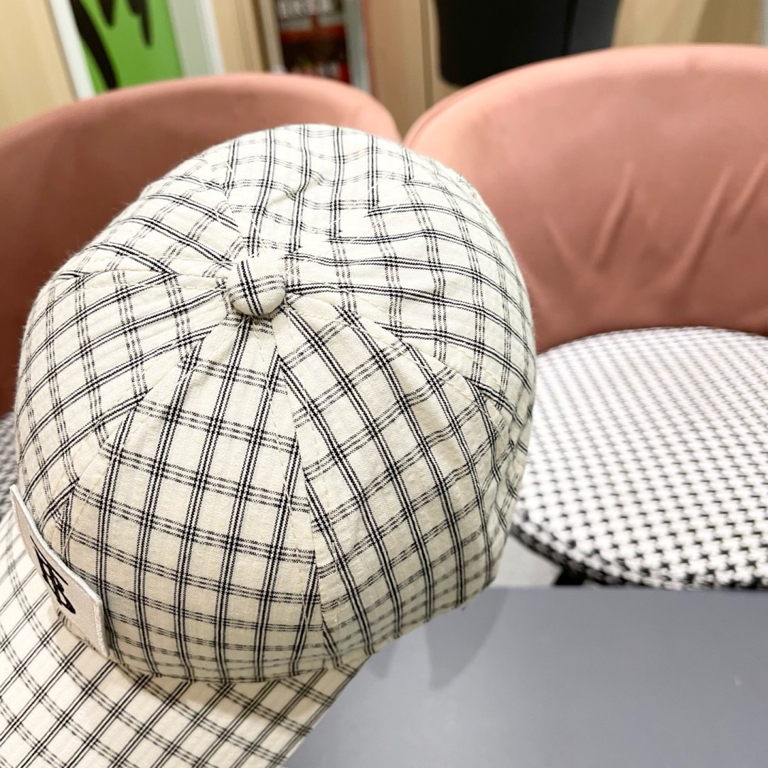 【巴宝莉BURBERRY】男女同款英伦风经典格子棒球帽2025新款棉麻鸭舌帽遮阳透气品脸小