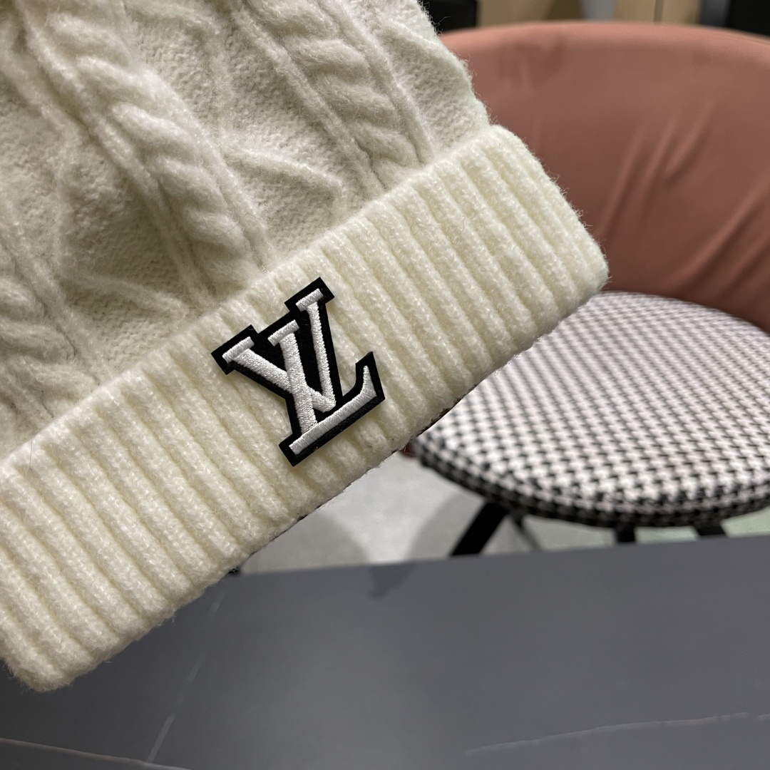 lv路易威登帽子2025女秋冬毛线帽韩版针织帽女士百搭毛球帽护耳冬季套头潮加厚帽